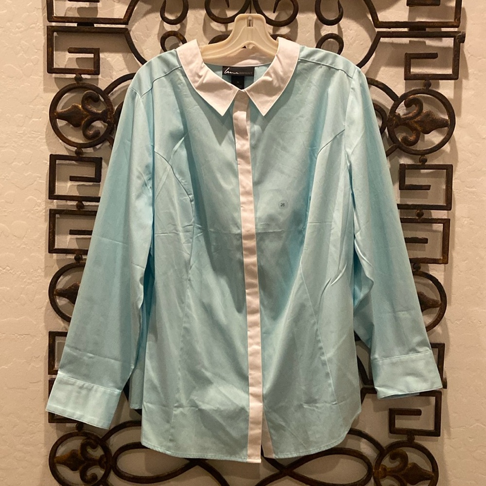 Lane Bryant NWT blue and white button up shirt blouse size 26